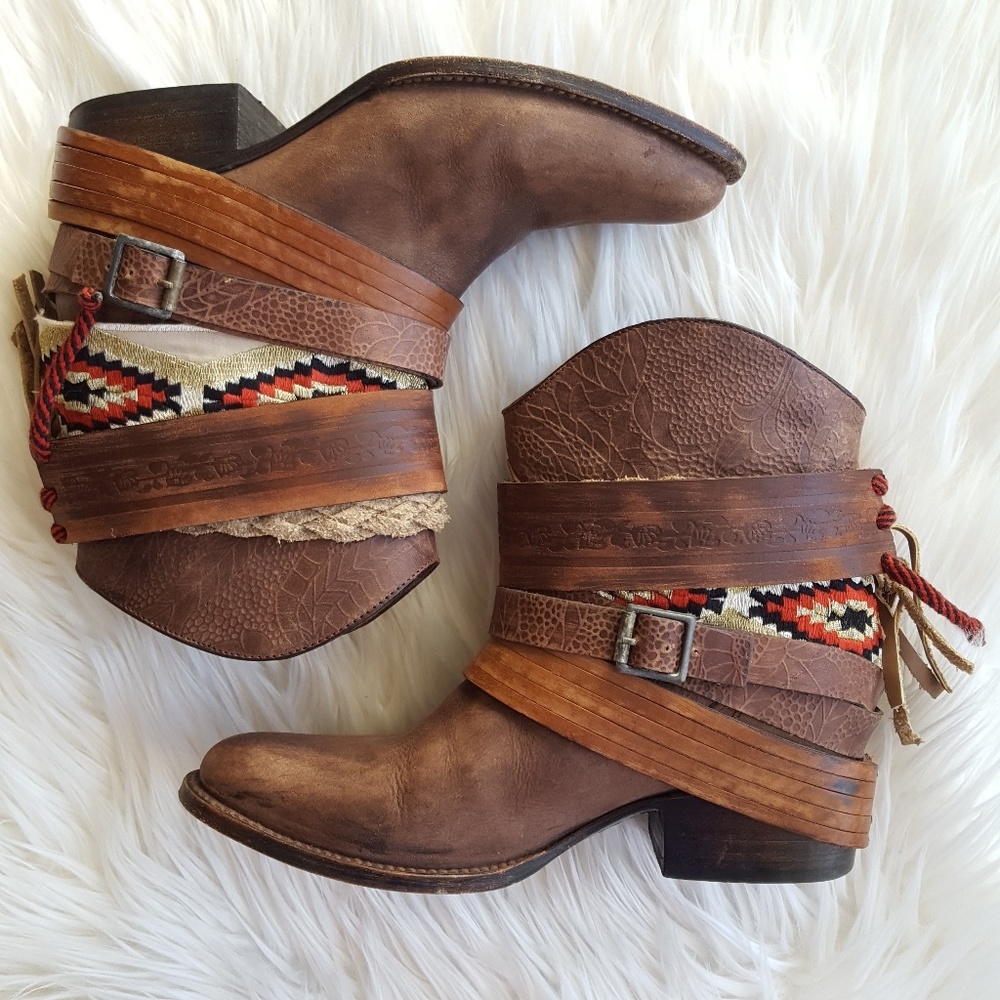 Freebird by Steven Mezcal Wraparound Boots - Picture 7 of 7